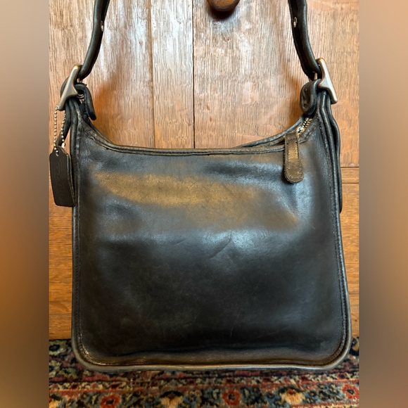 Vintage Coach Black Leather 9966 Legacy Zip Shoulder Bag - Picture 4 of 15